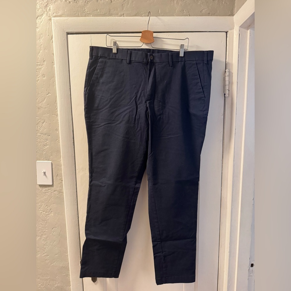 GAP Men's Navy Chino Pants